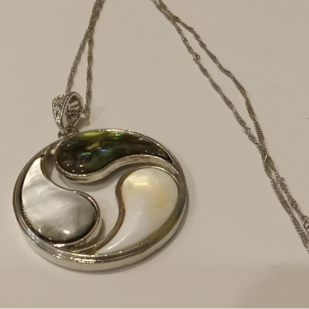 Tri-color abalone necklace